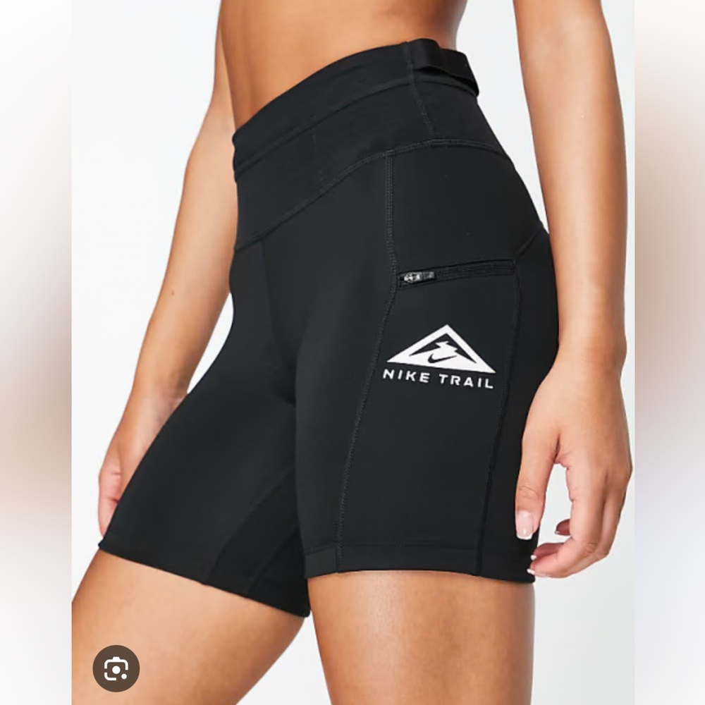 Nike Epic Luxe Pocket Dri-FIT Trail
Running Shorts